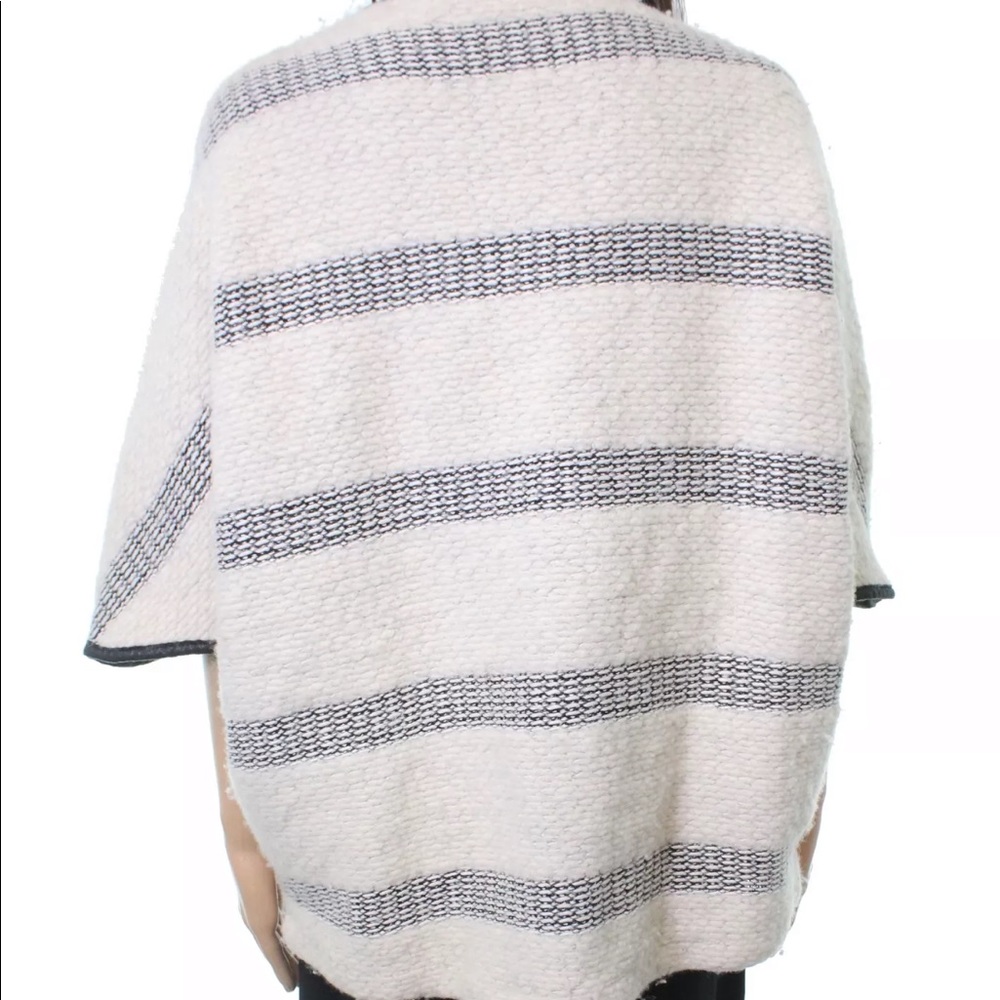 Waverly Grey oversized cardigan/jacket - Picture 3 of 3